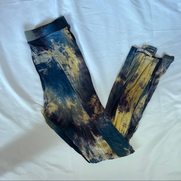 2 Piece Tie Dye Set - Picture 5 of 7